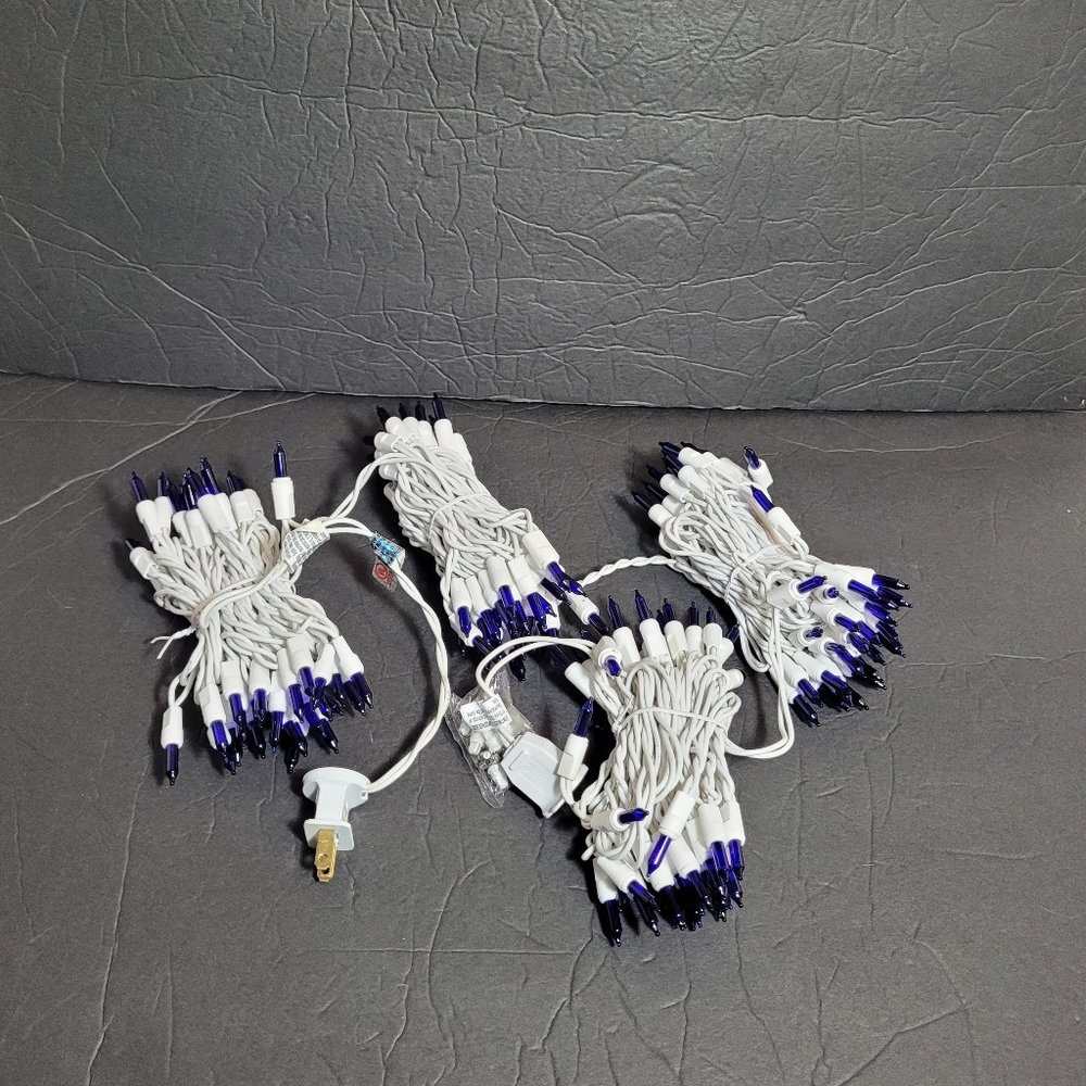 Holiday Time Blue Icicle Wired Lights 200ct New